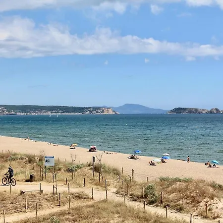 Appartamento Con Vista Frontal Al Mar En 316 *